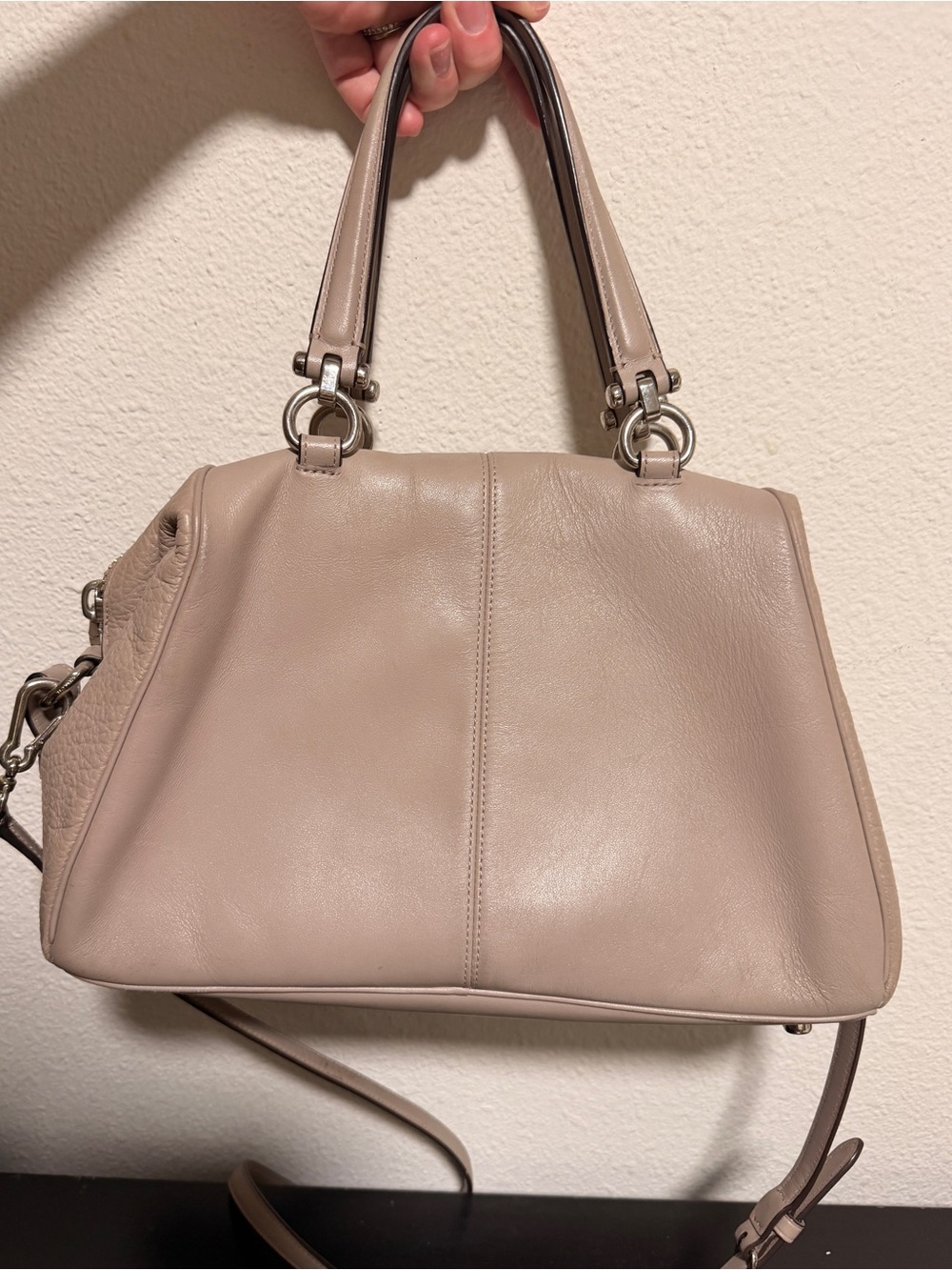Coach Leather Purse in Beige - Picture 2 of 4